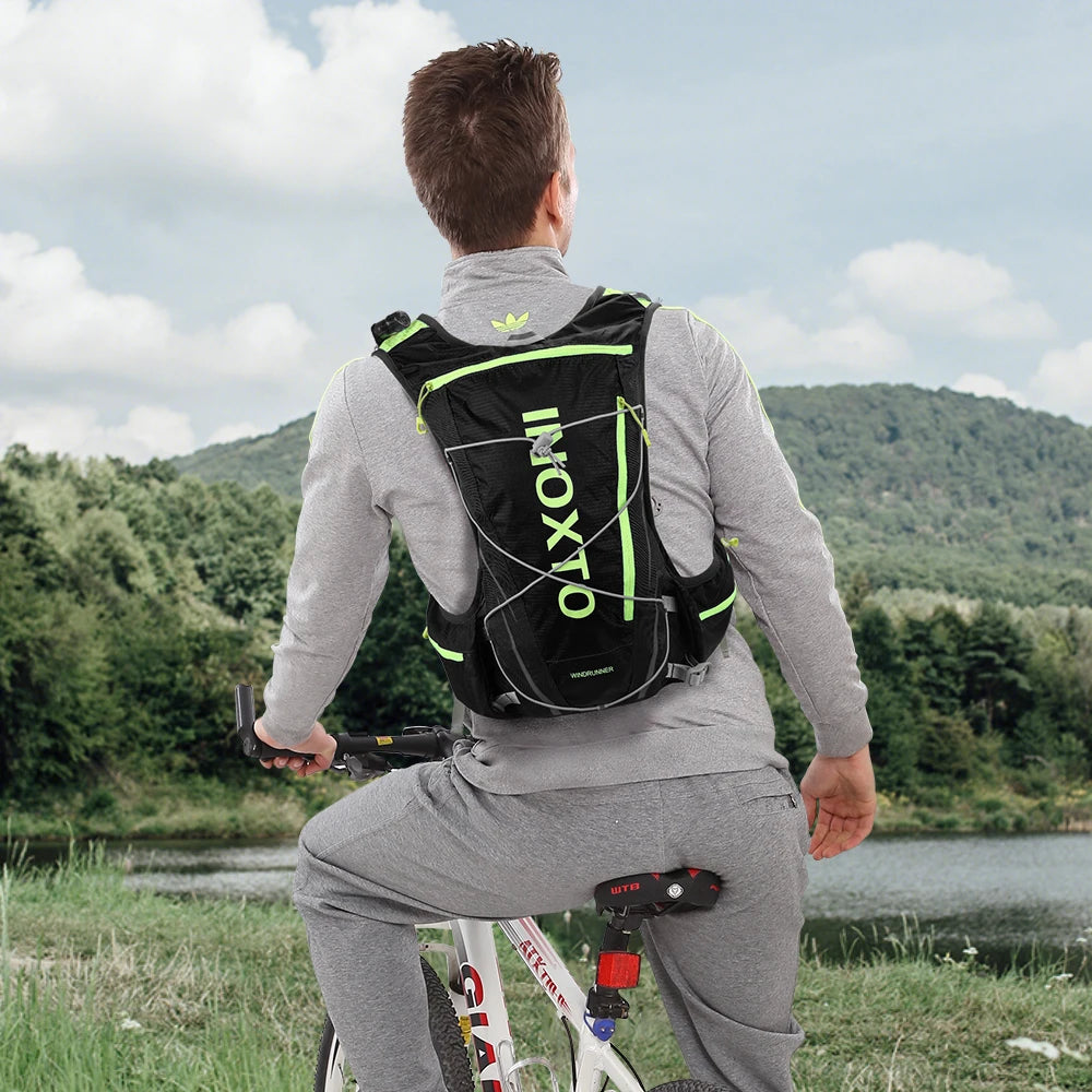 Hydrating vest backpack